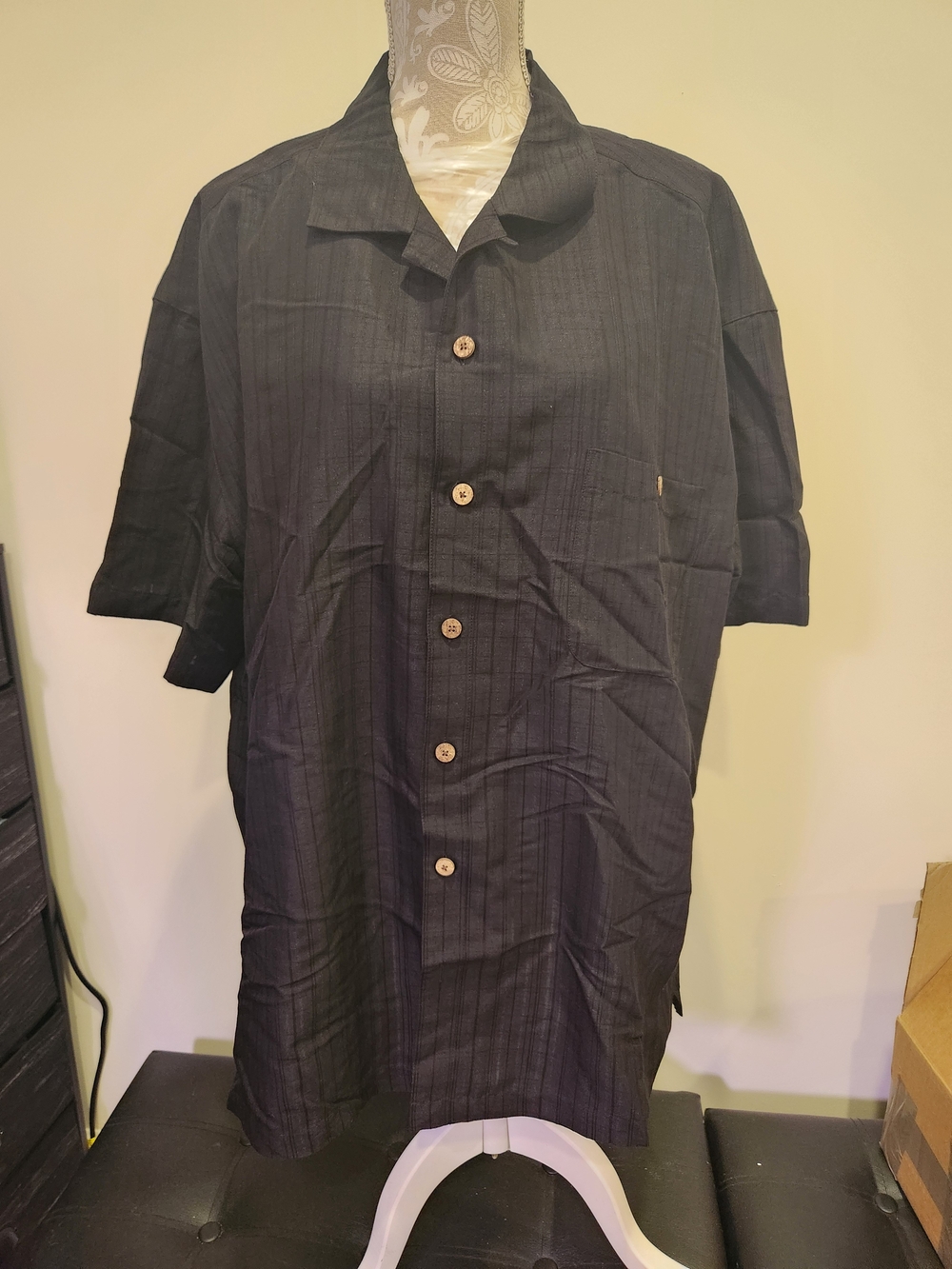 Black Short-Sleeve Button-Down Shirt